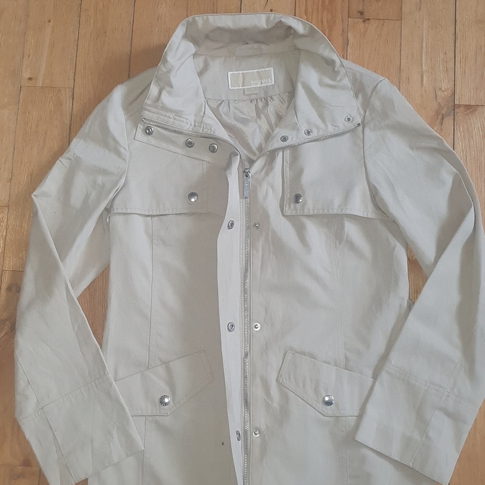 Micheal Kors Light Beige Women’s Casual Lightweight Jacket